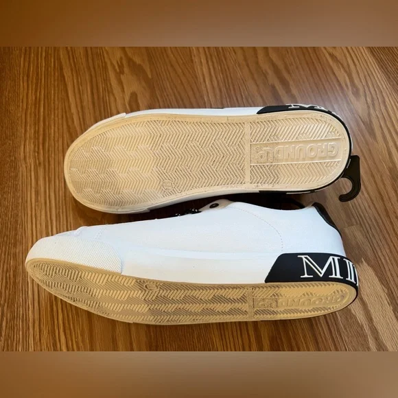 Disney Groundup Women’s Size 11 Minnie Mouse sneakers shoes New polka dot laces - Picture 6 of 9